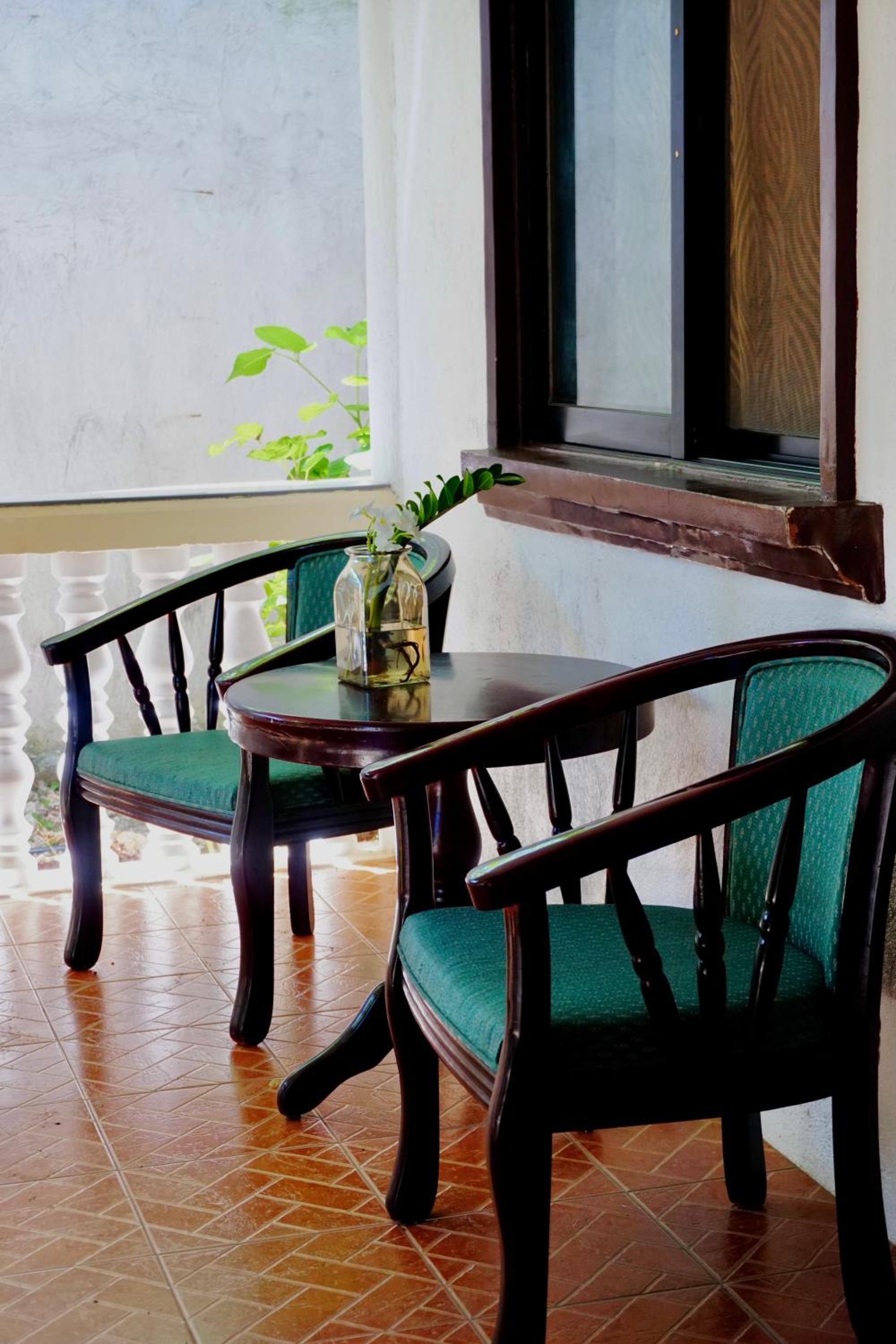 Nature Haven Villa - Flower Garden