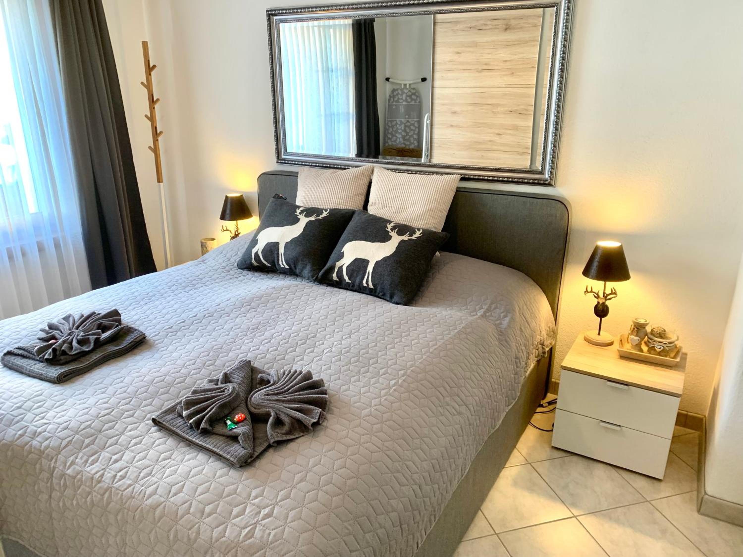 Holiday Apartment Gian - close to the Kongresshaus, the ice hockey stadium, cross-country skiing, the Eau-la-la indoor pool and wellness, large supermarket view 4