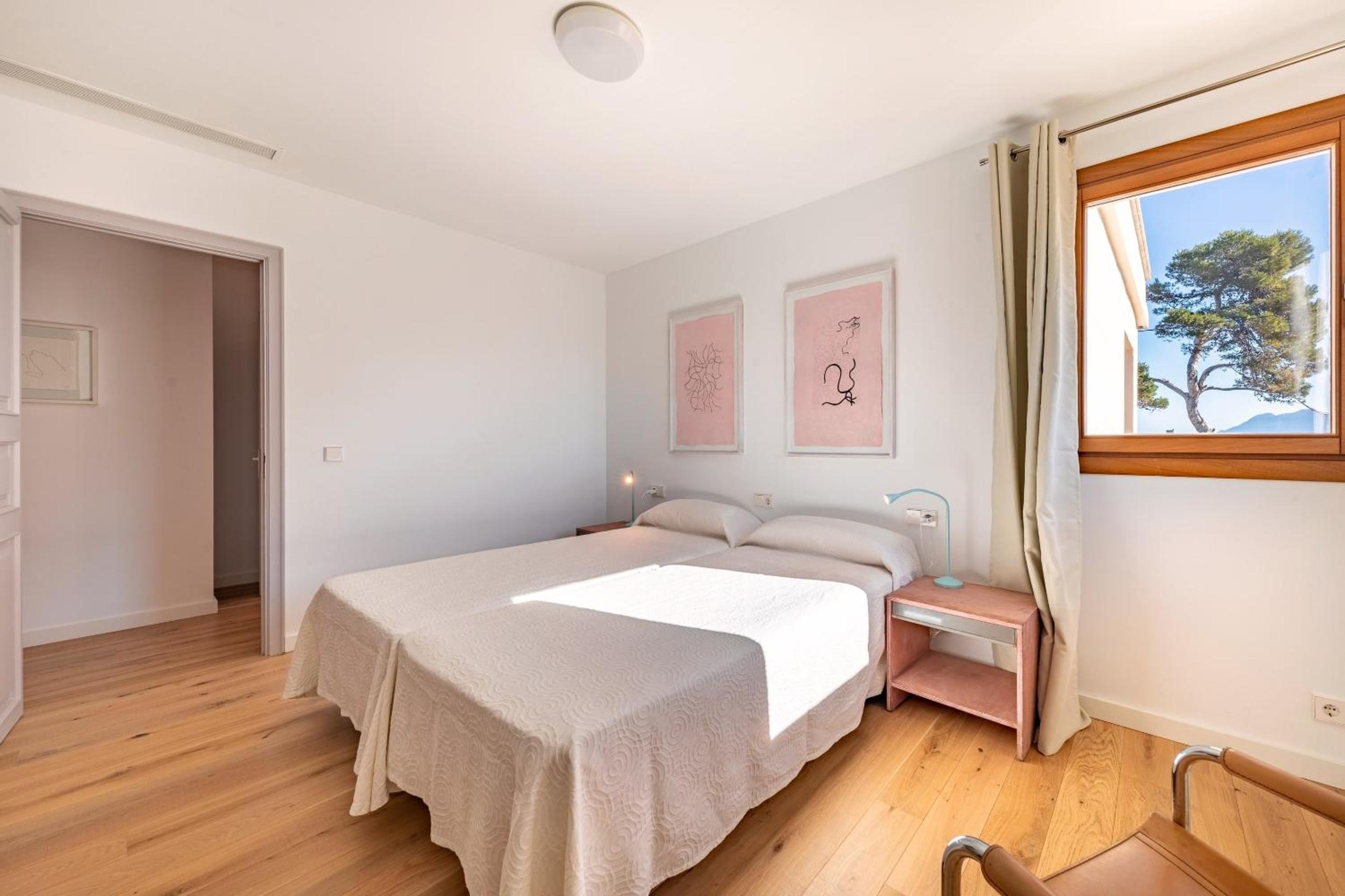 Modern Beachfront Puerto Pollensa House Located directly in front of Beach Private Pool Villa Mar i Pins