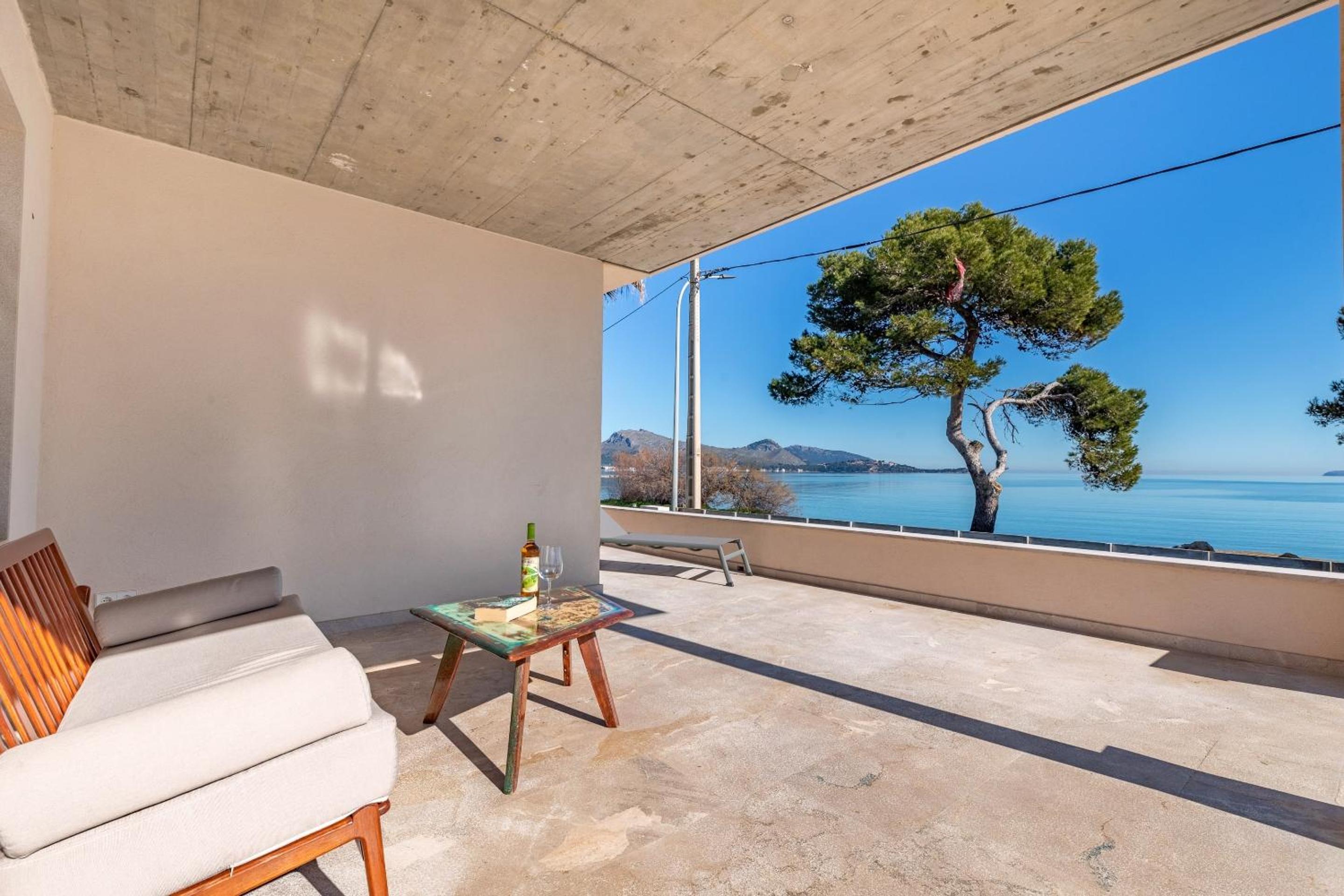 Modern Beachfront Puerto Pollensa House Located directly in front of Beach Private Pool Villa Mar i Pins