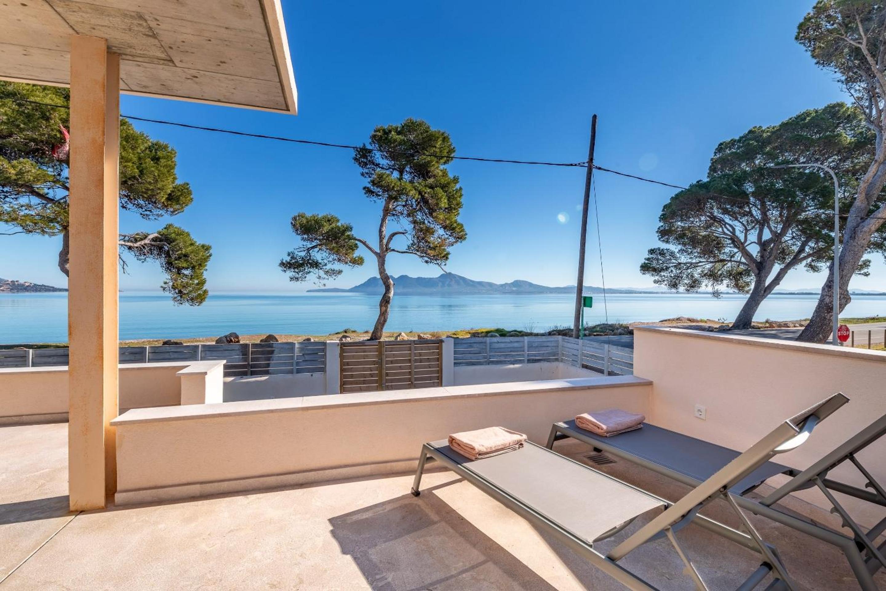 Modern Beachfront Puerto Pollensa House Located directly in front of Beach Private Pool Villa Mar i Pins
