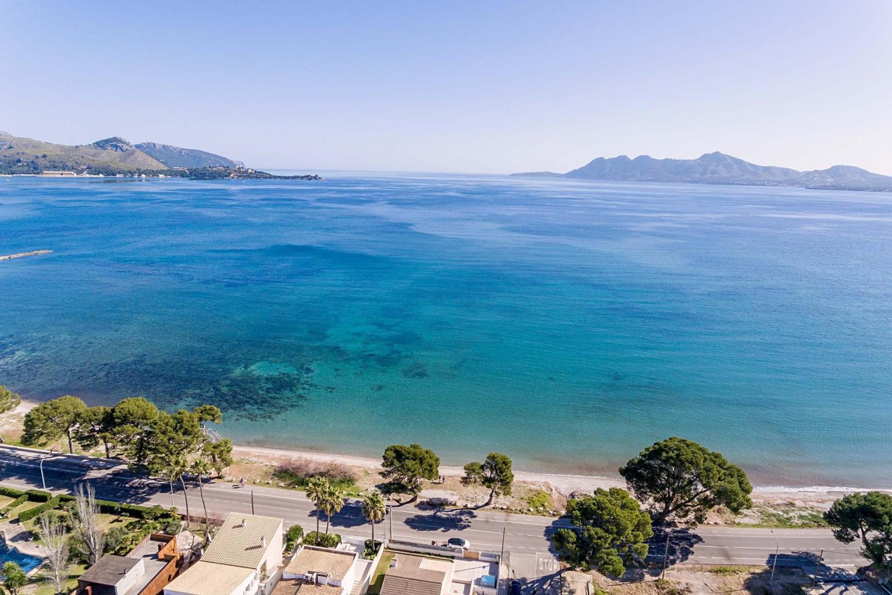 Modern Beachfront Puerto Pollensa House Located directly in front of Beach Private Pool Villa Mar i Pins