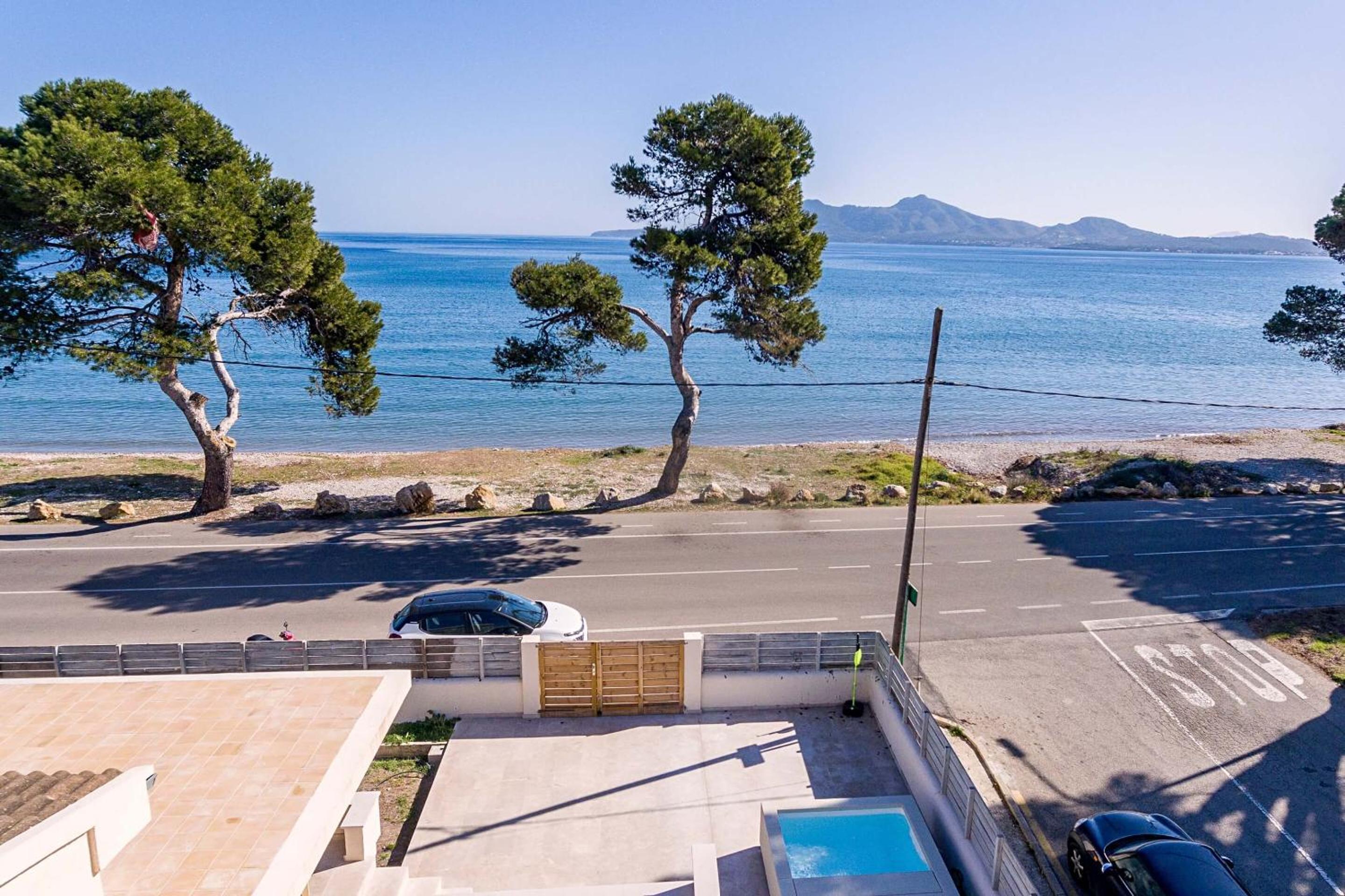 Modern Beachfront Puerto Pollensa House Located directly in front of Beach Private Pool Villa Mar i Pins