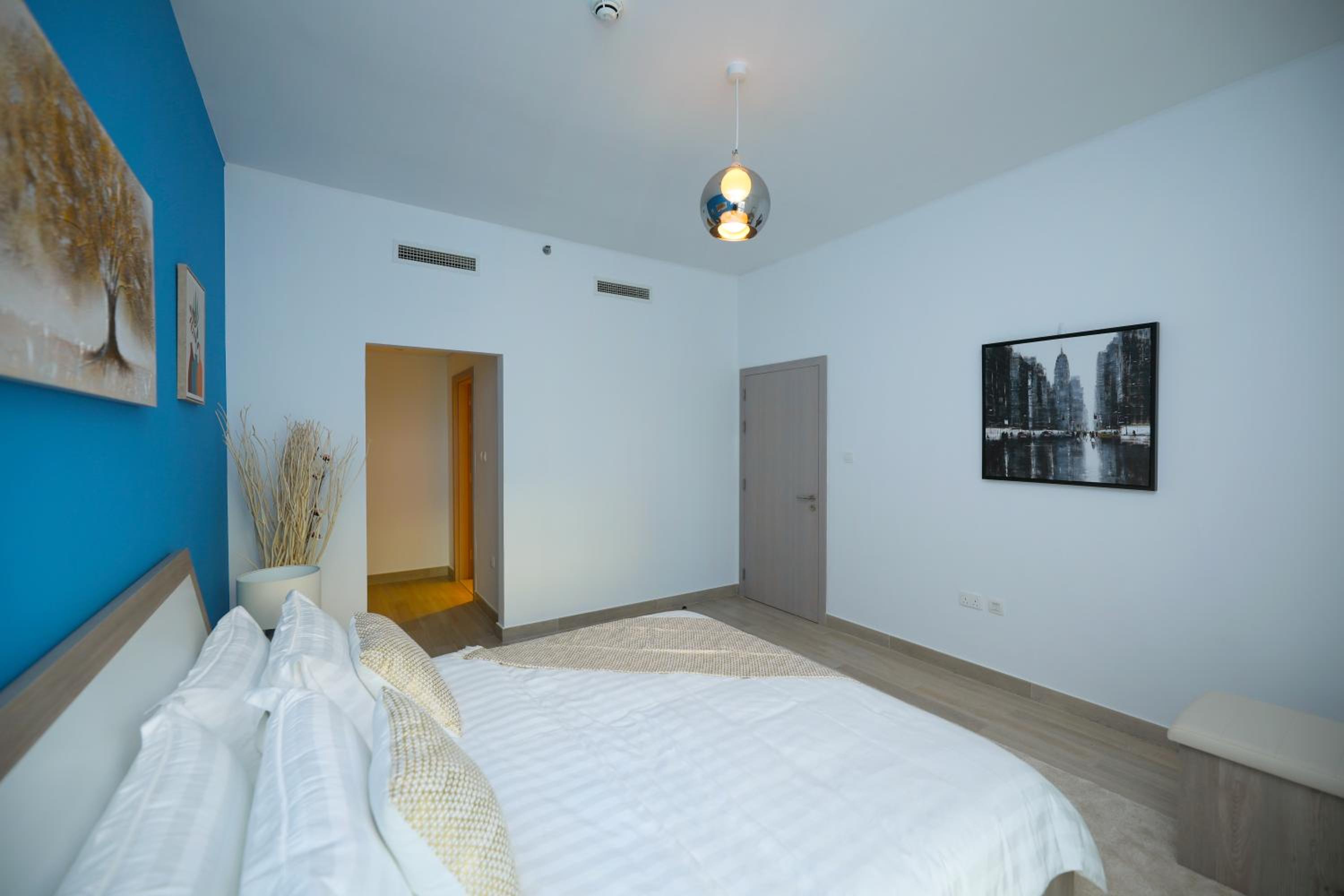 Yas Island - 2 Bedrooms, 2 toilet with shared Pool & Parking