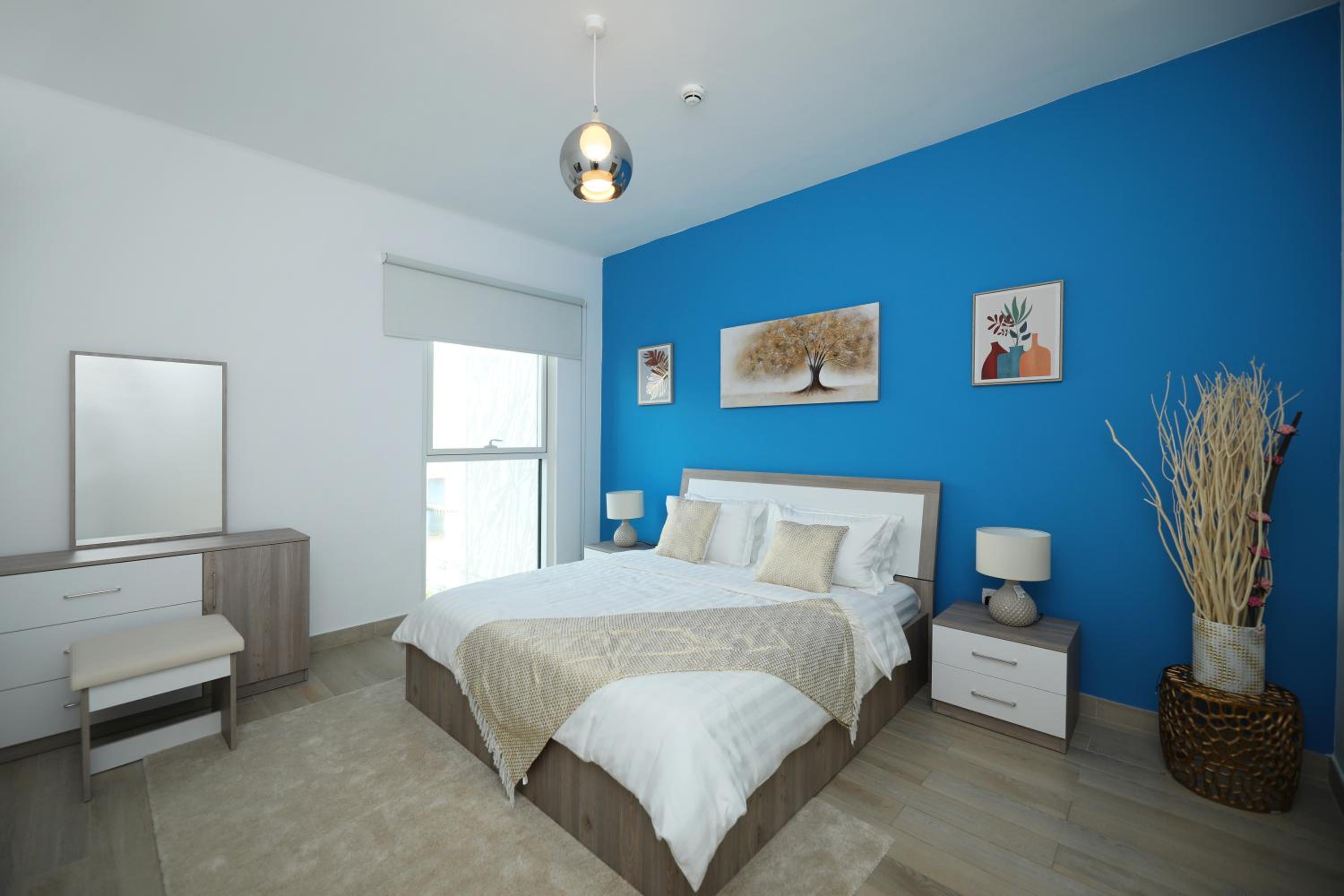 Yas Island - 2 Bedrooms, 2 toilet with shared Pool & Parking