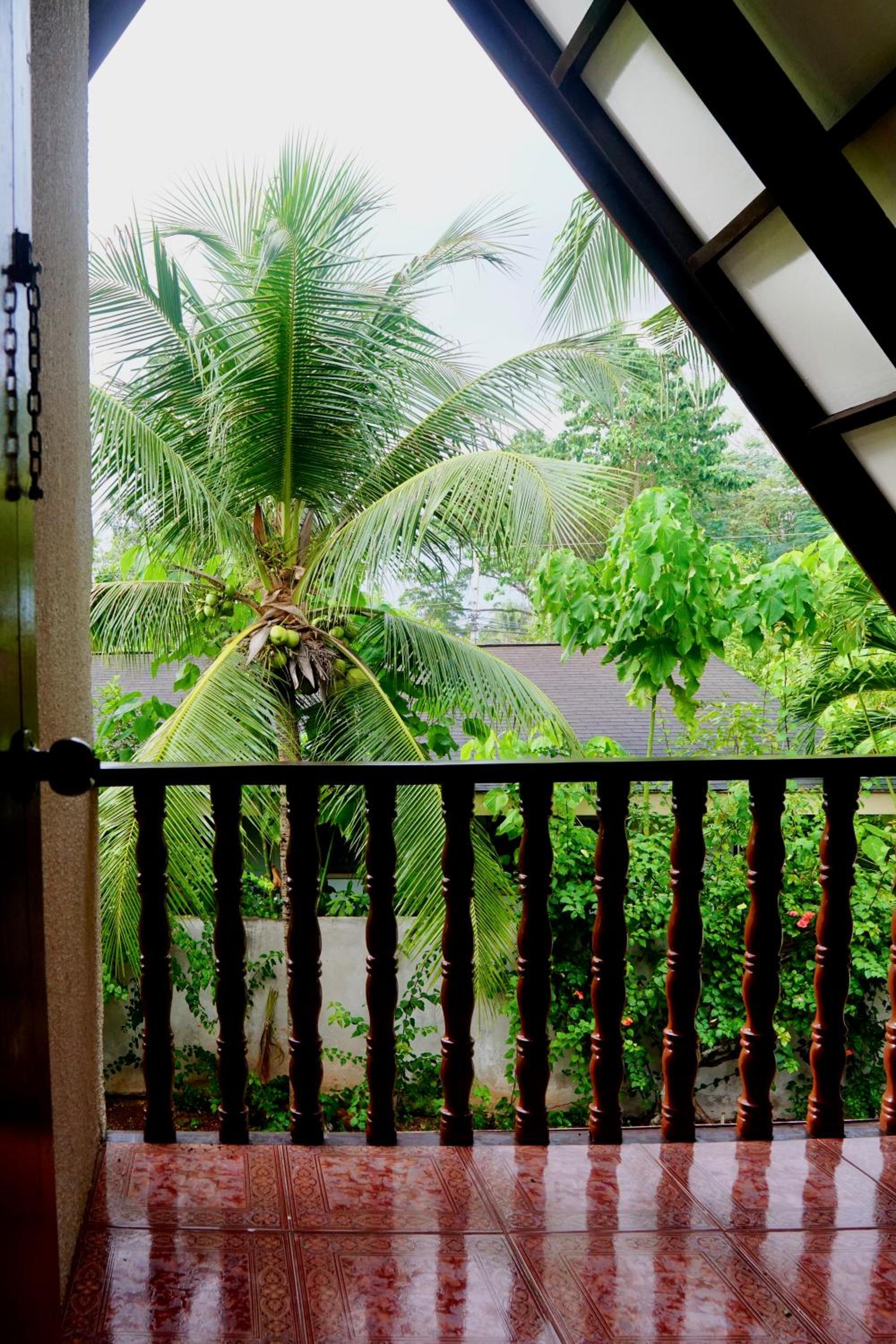 Nature Haven Villa - Flower Garden