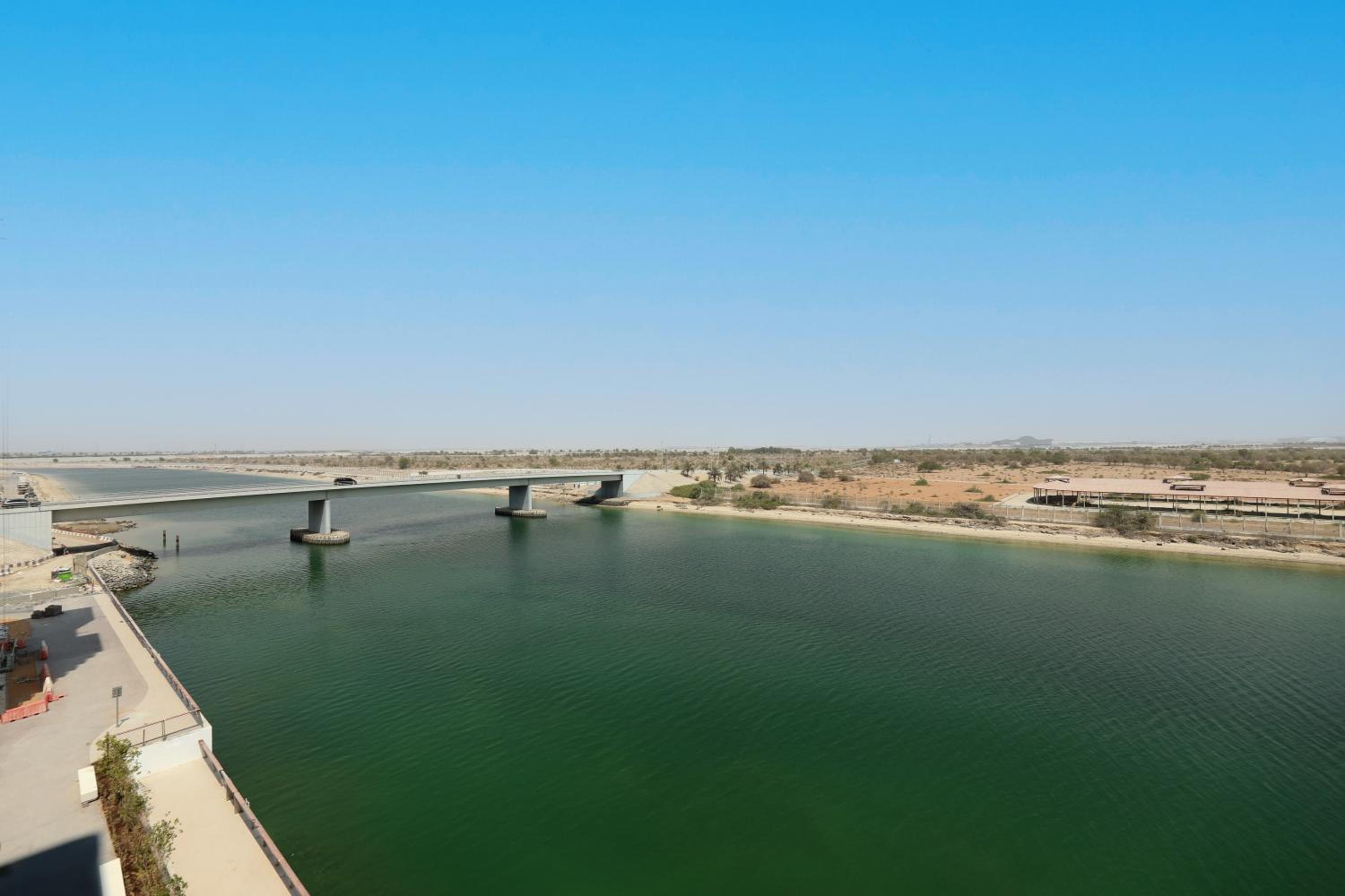 Yas Island - 2 Bedrooms, 2 toilet with shared Pool & Parking