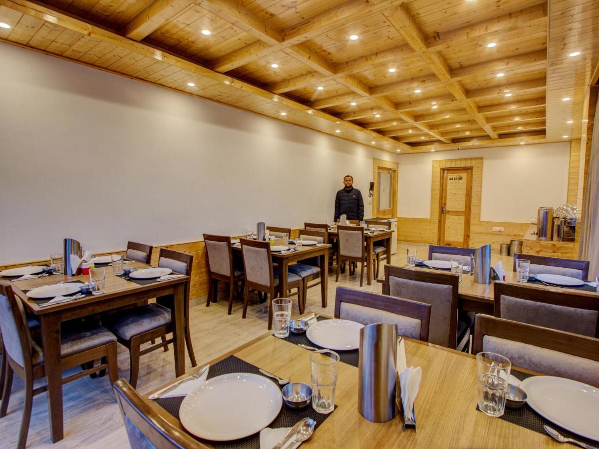 restaurant