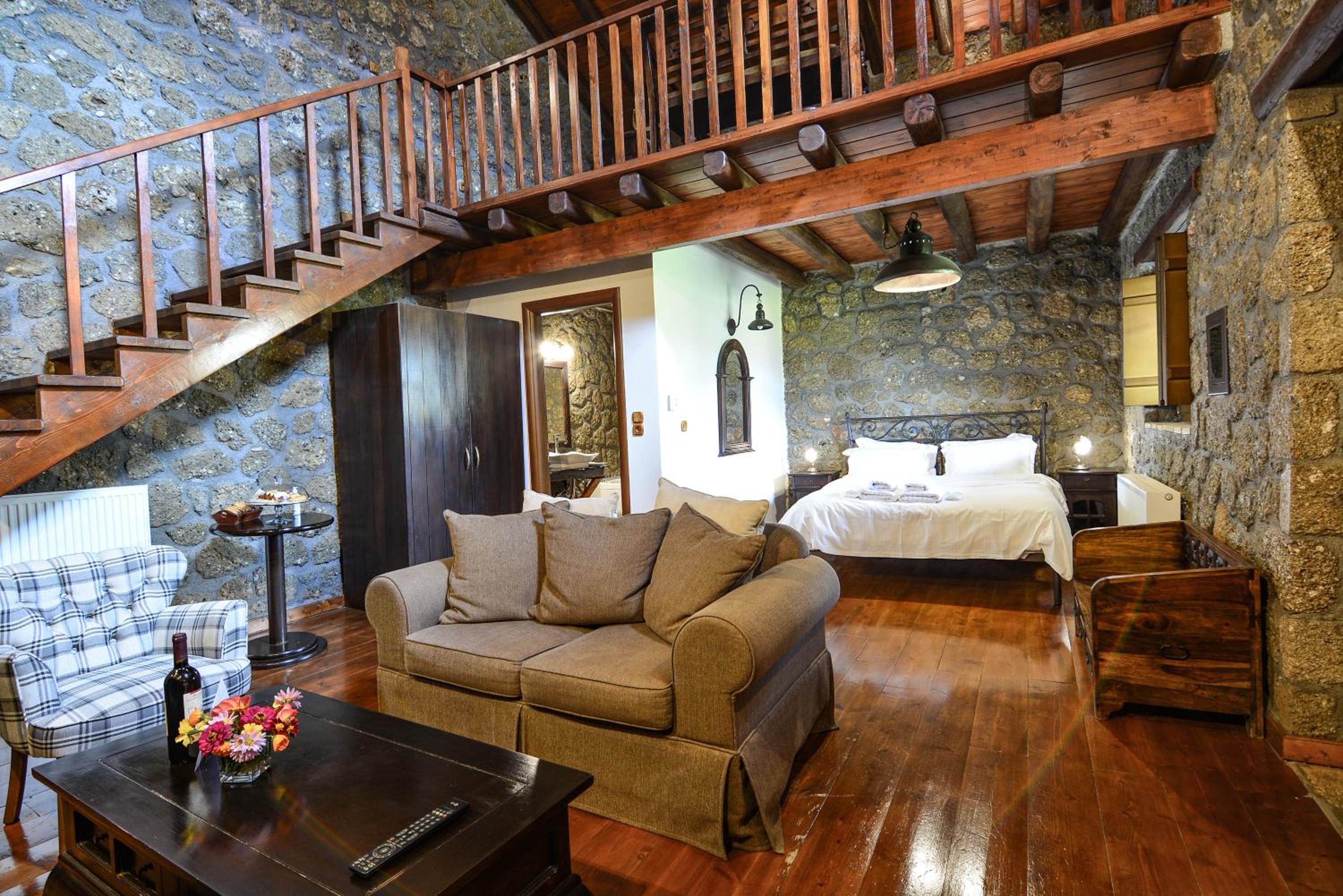 Pera Alonia Guest House