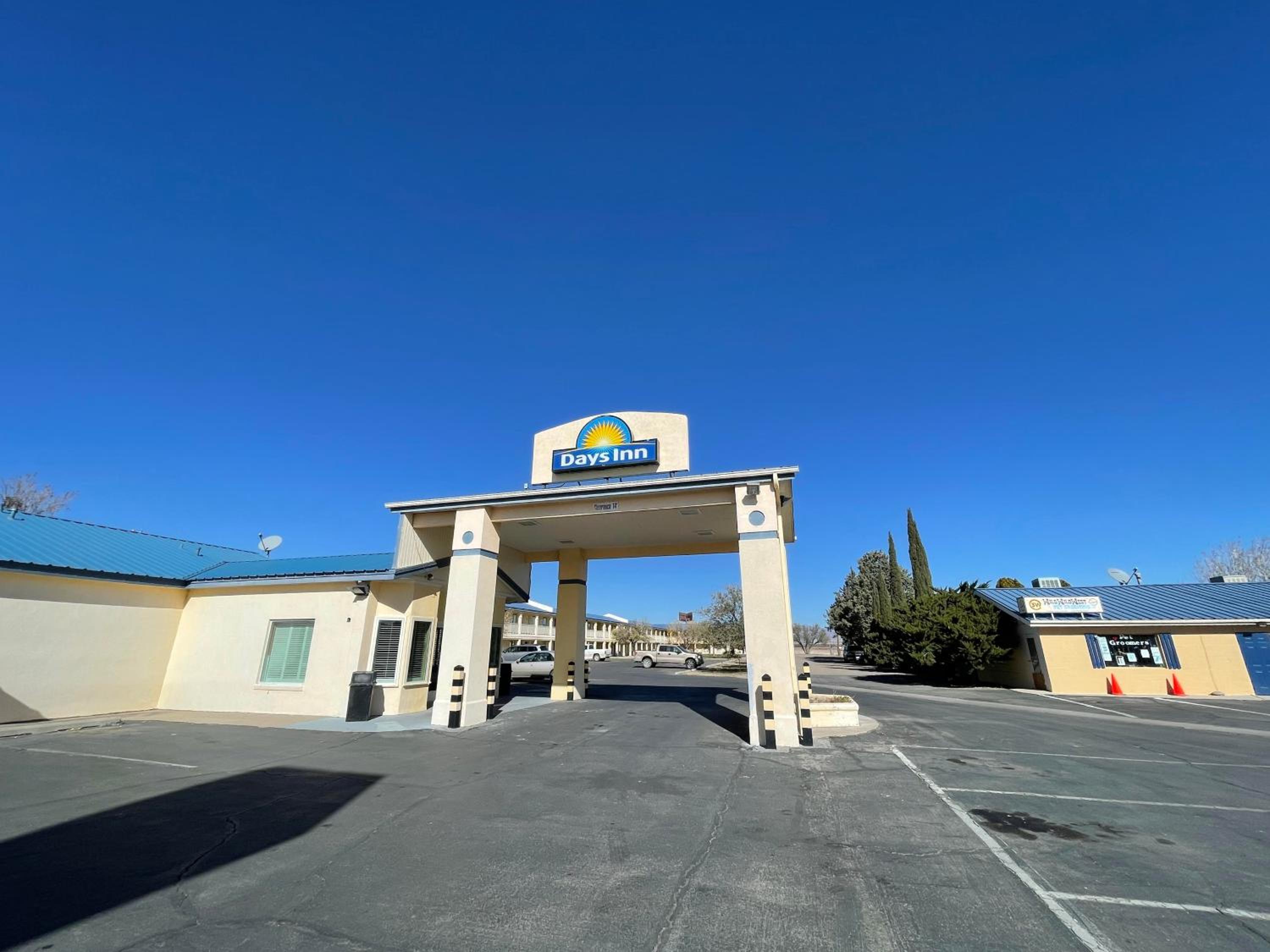 Deming Vacations - Days Inn by Wyndham Deming - Property Image 2