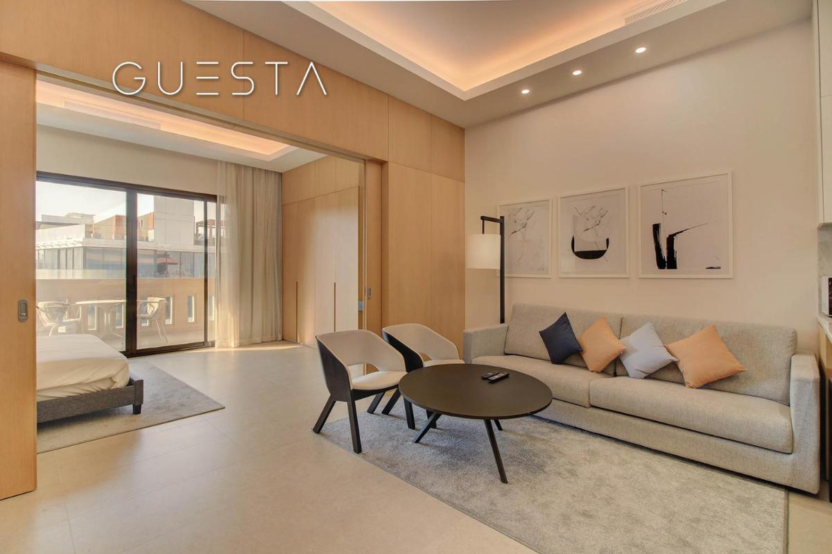 Royal Amwaj Apartments at Anantara, Palm Jumeirah, Free beach and pool access