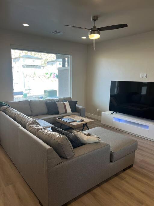 Water Canyon 4bd3Bath HotTubDeck