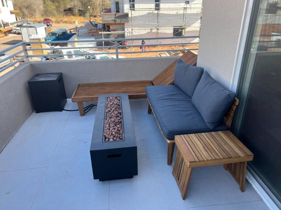 Water Canyon 4bd3Bath HotTubDeck