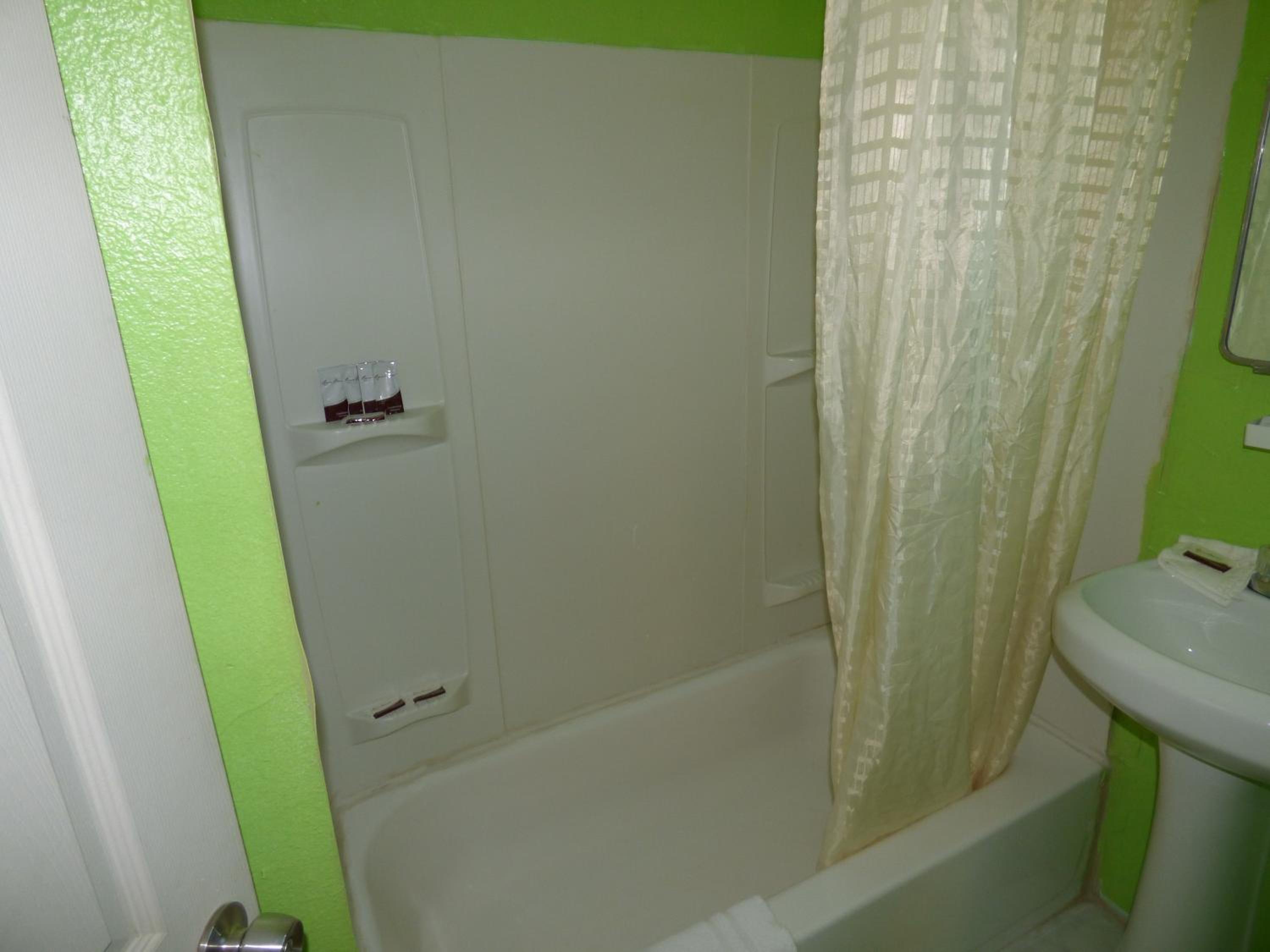 9 Palms Inn
