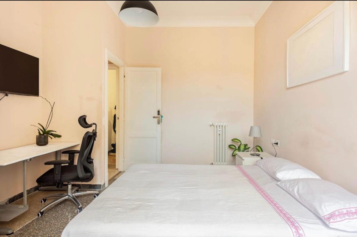 Roma private rooms