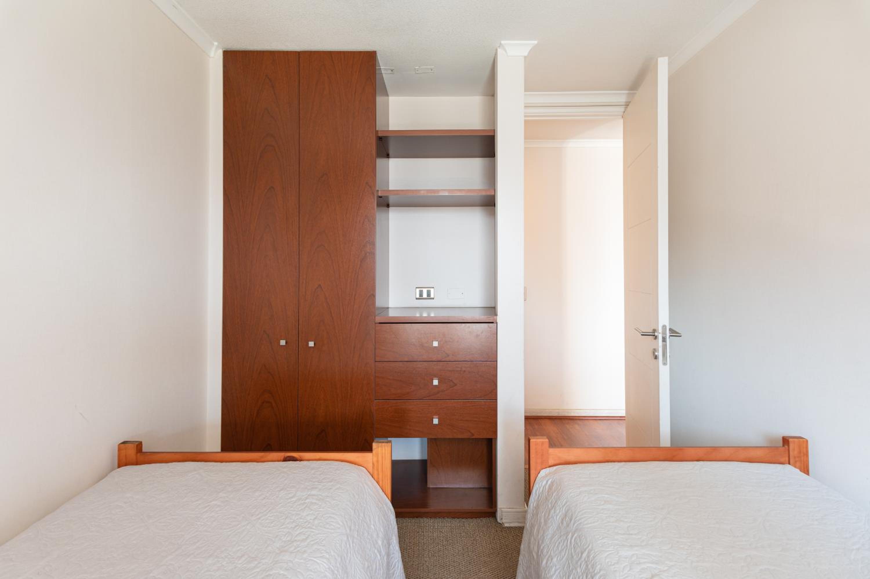 Century View 2B W/Balcony, View & Parking.