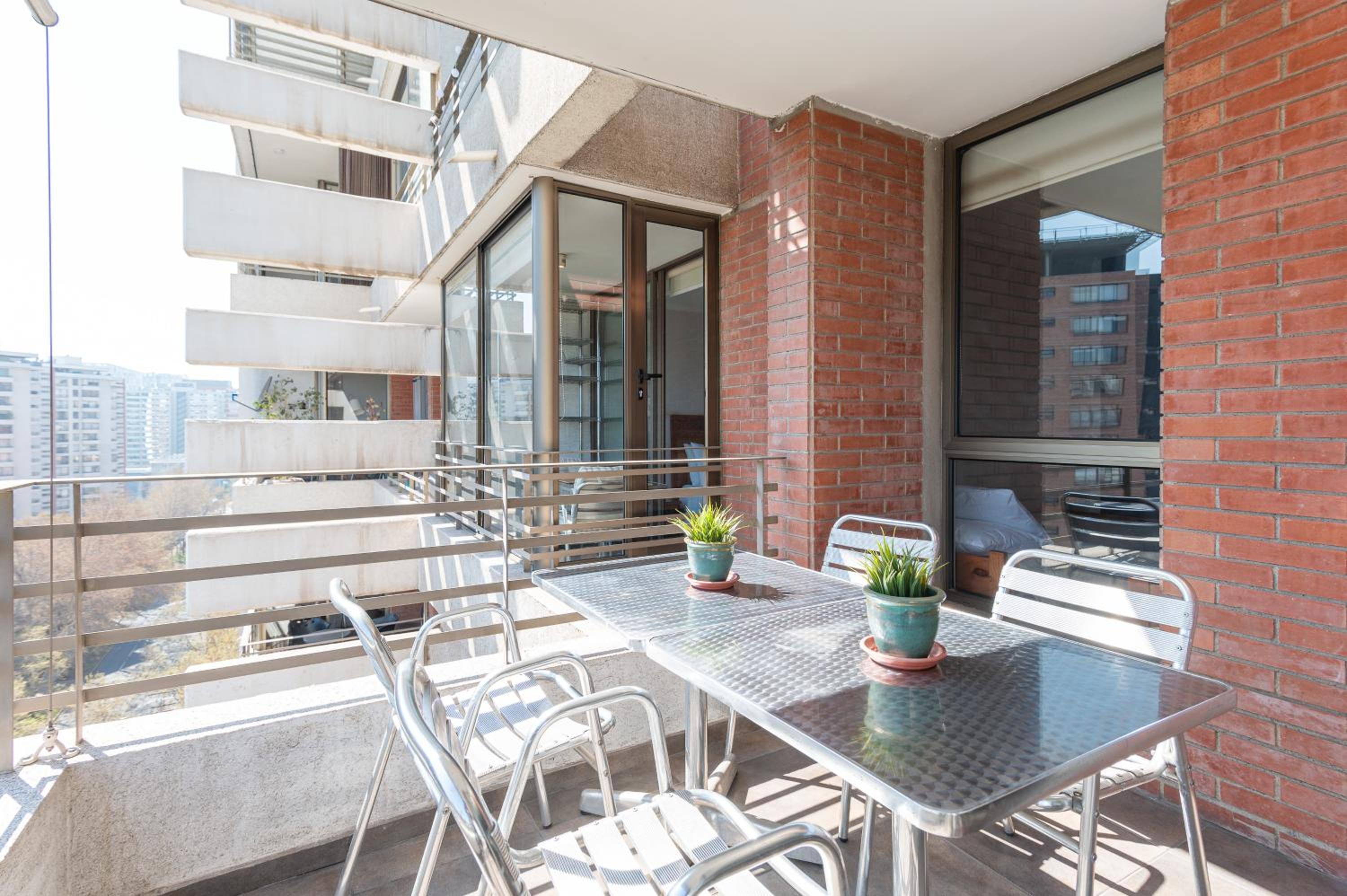 Century View 2B W/Balcony, View & Parking.