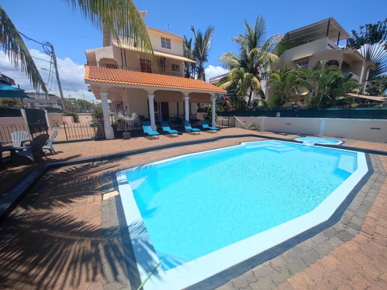 Hotel VILLA L'OR with Private Pool - Image 1