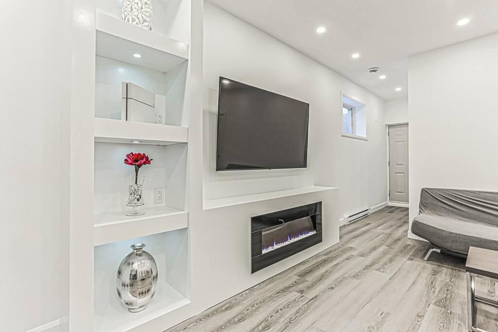 Cheerful 4 bedroom home with inground heated pool