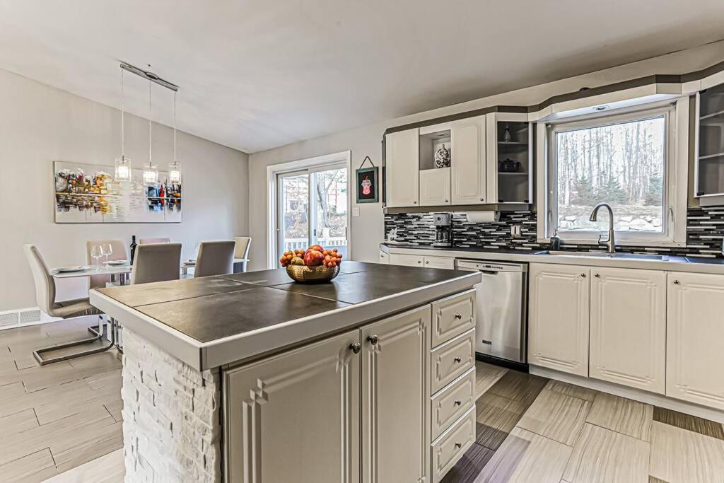 Cheerful 4 bedroom home with inground heated pool