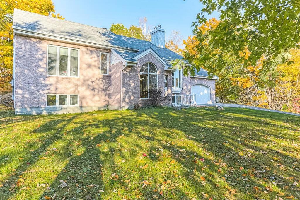 Cheerful 4 bedroom home with inground heated pool