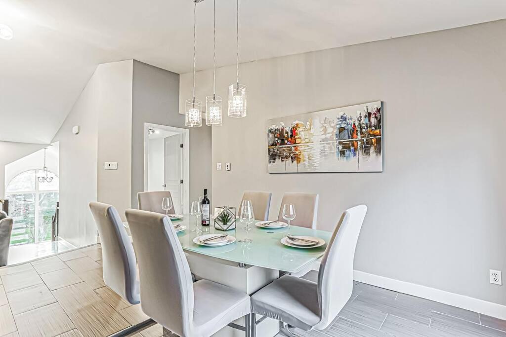 Cheerful 4 bedroom home with inground heated pool