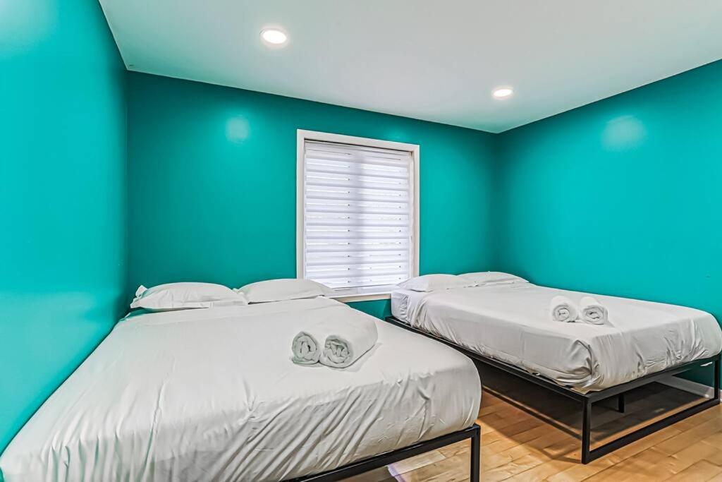 Cheerful 4 bedroom home with inground heated pool