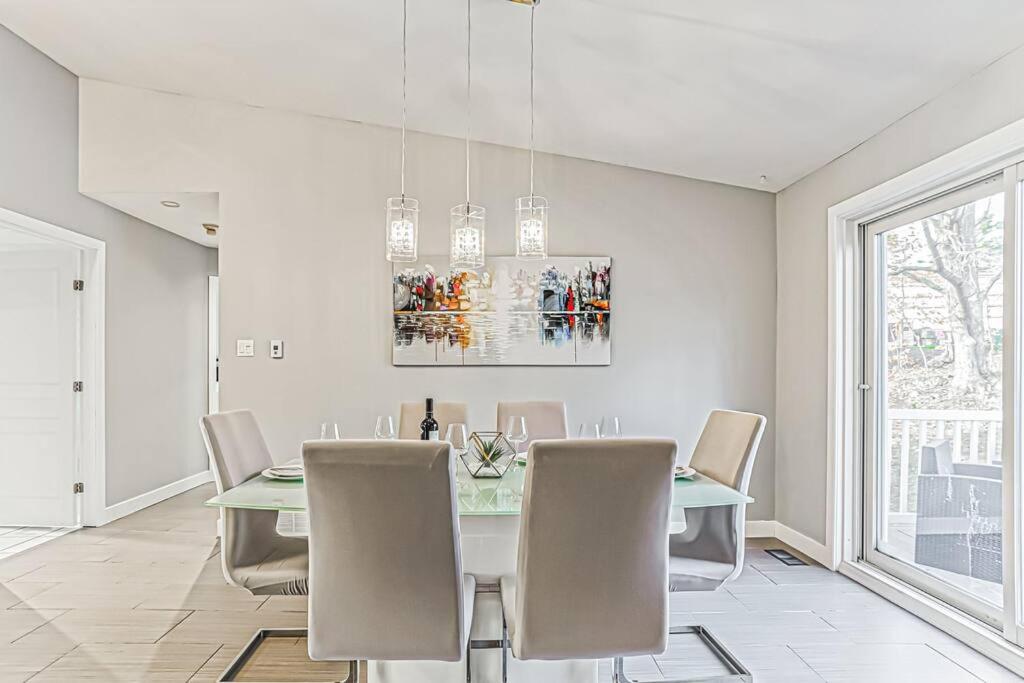 Cheerful 4 bedroom home with inground heated pool