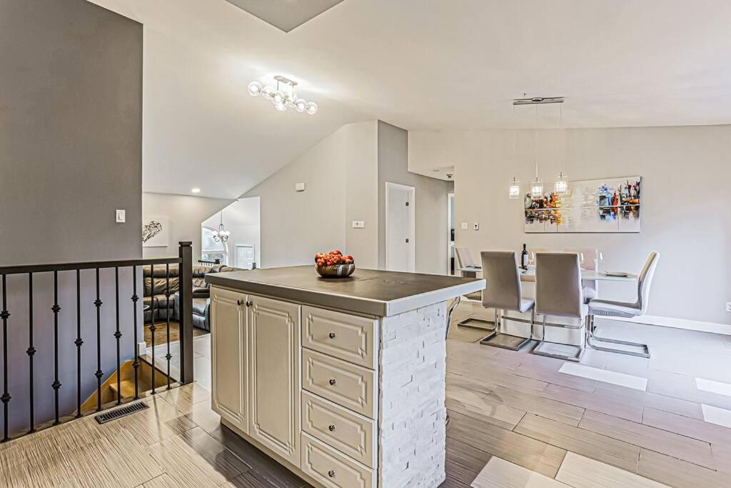 Cheerful 4 bedroom home with inground heated pool