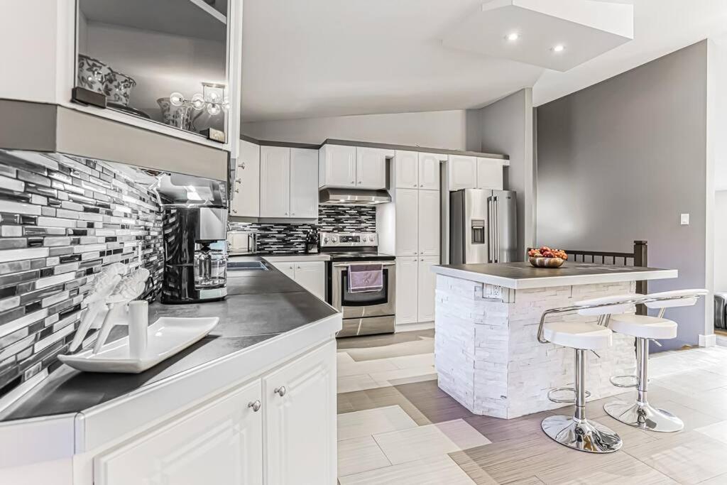 Cheerful 4 bedroom home with inground heated pool