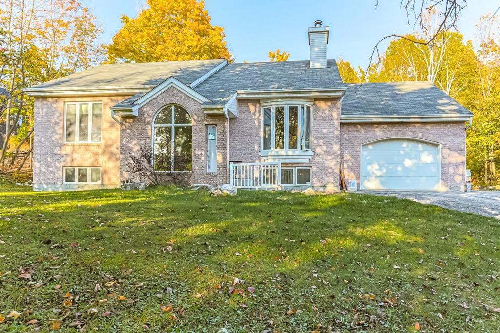 Cheerful 4 bedroom home with inground heated pool