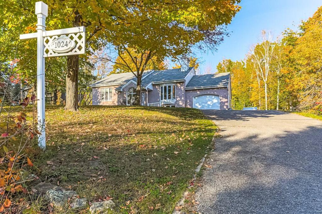 Cheerful 4 bedroom home with inground heated pool