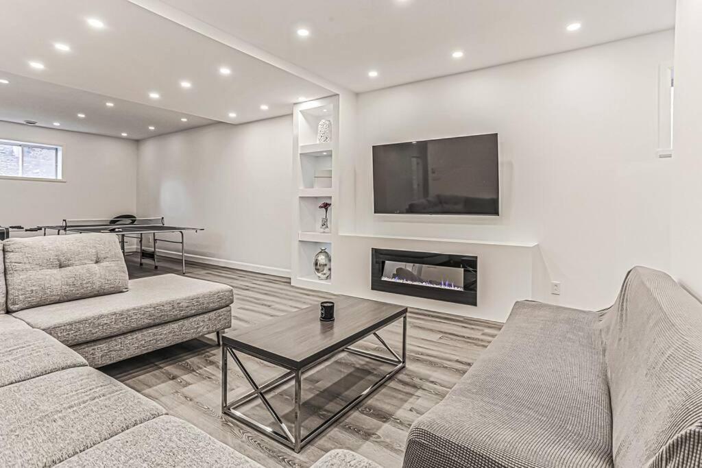 Cheerful 4 bedroom home with inground heated pool