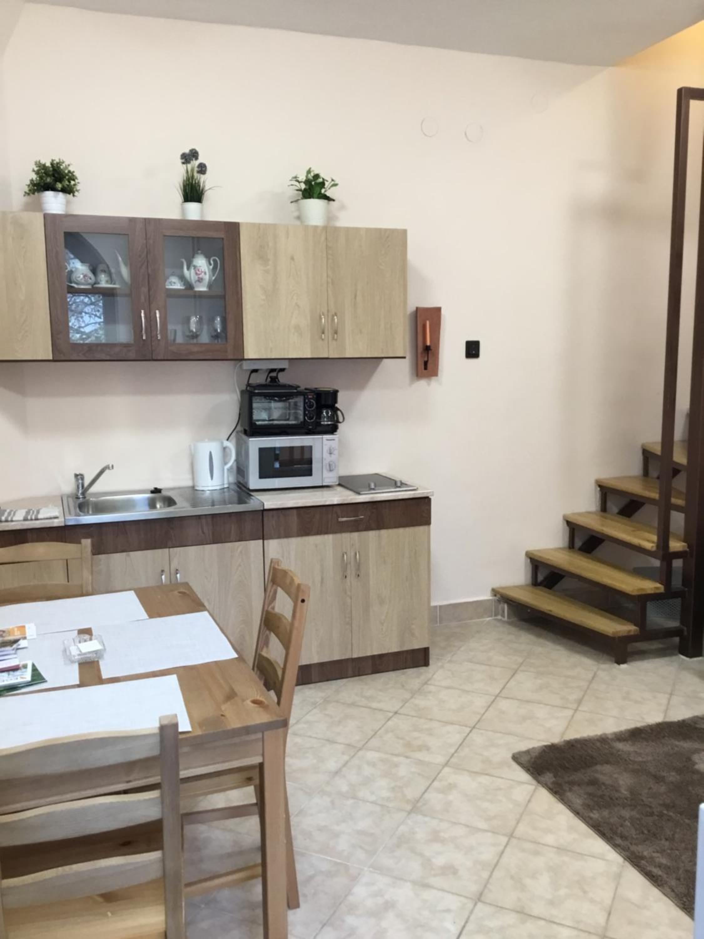 Kincsem Apartman view 3