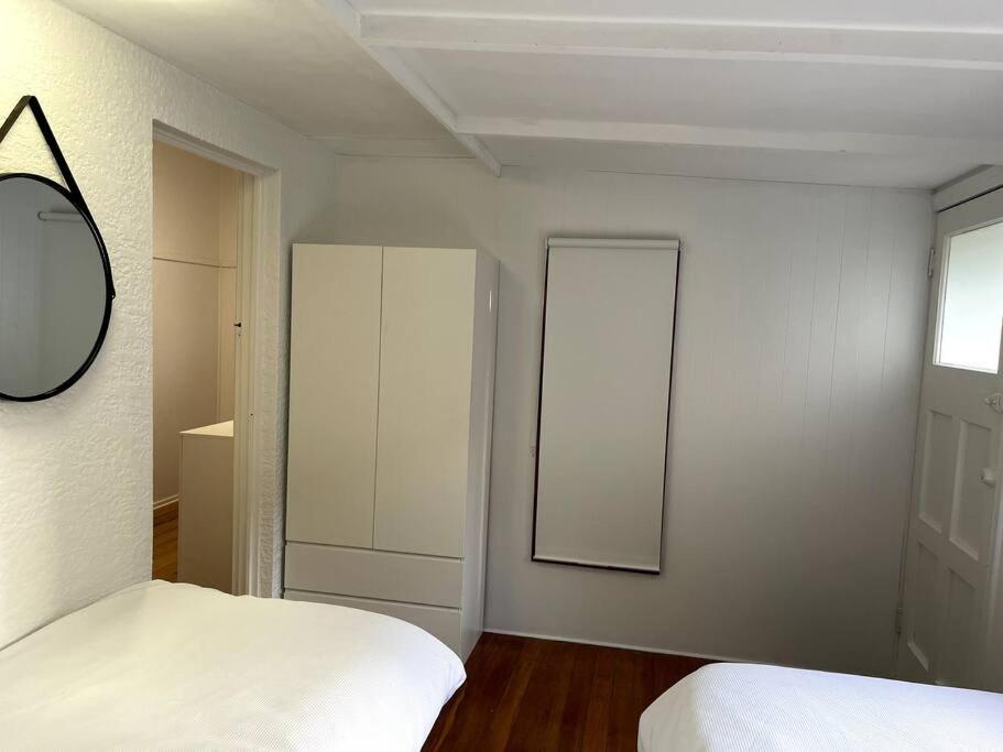 Beach House 100ms to Beach Freshly Renovated All New Appliances