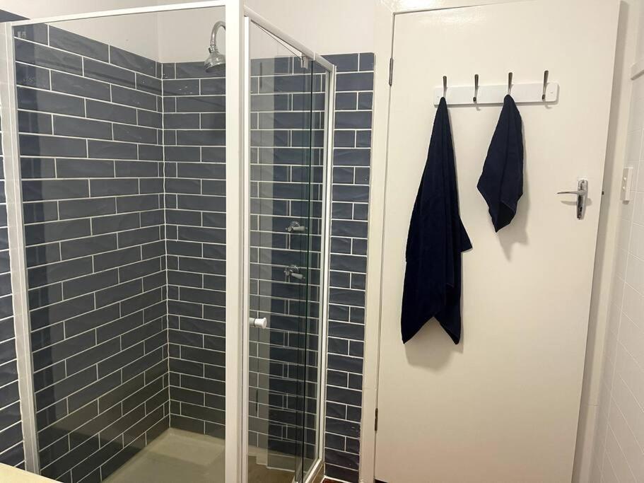 Beach House 100ms to Beach Freshly Renovated All New Appliances
