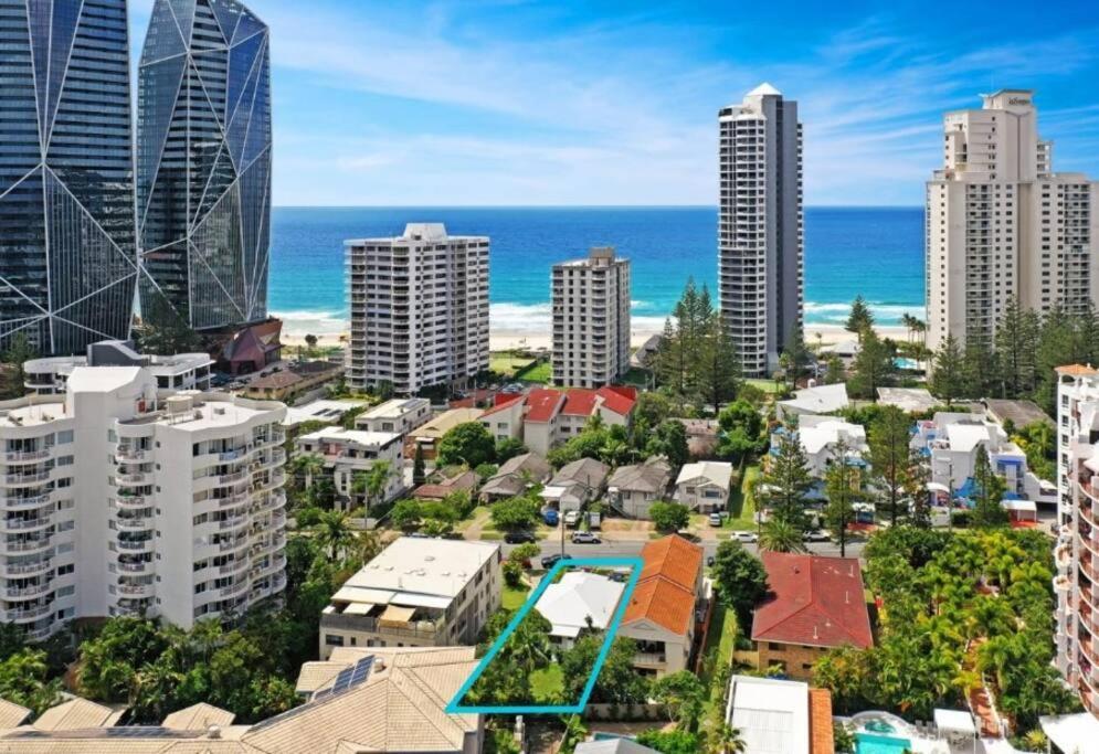 Beach House 100ms to Beach Freshly Renovated All New Appliances