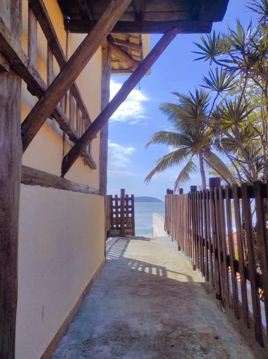 Pé na Areia Sapê