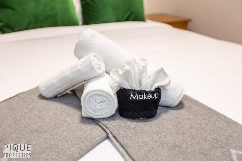 NEW, Mountain Chic Suite, Whyte Avenue, Netflix, WiFi, Sleeps 6