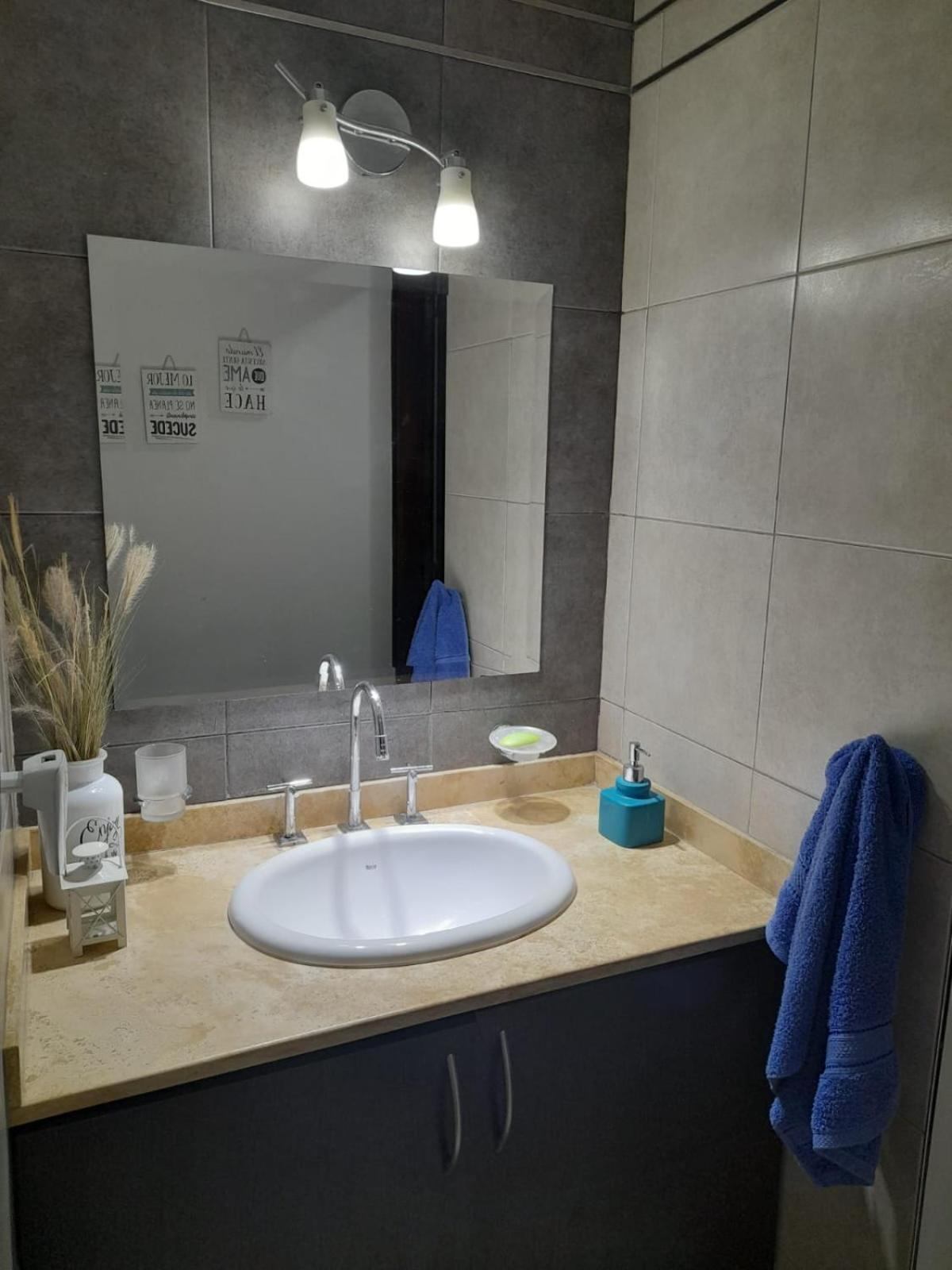 excelente casa con pileta