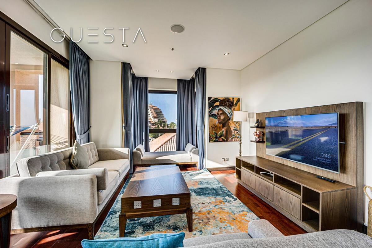 Royal Amwaj Apartments at Anantara, Palm Jumeirah, Free beach and pool access