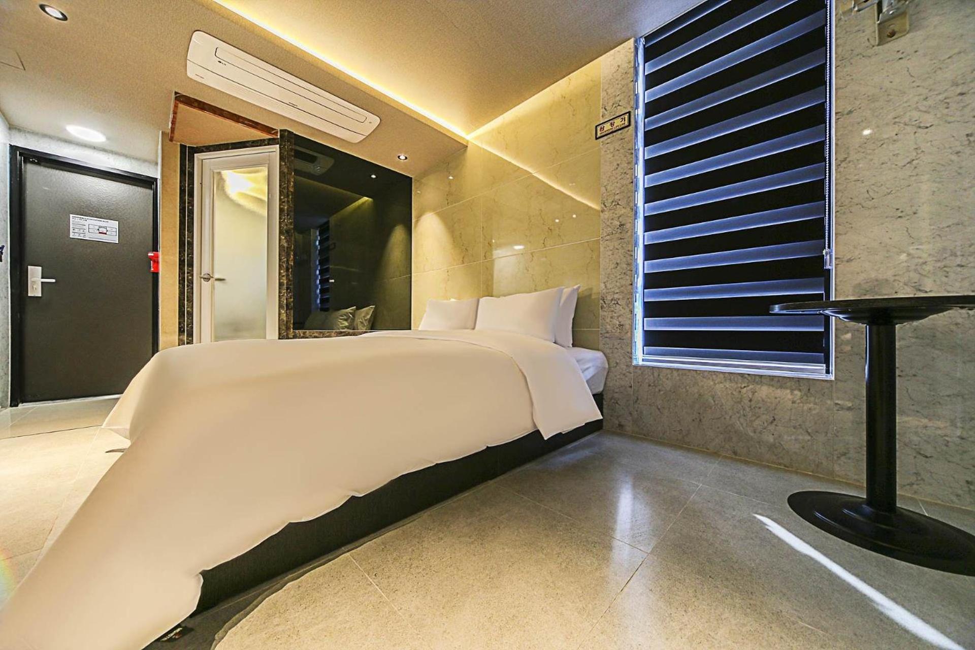 MG Hotel Jonggak 12