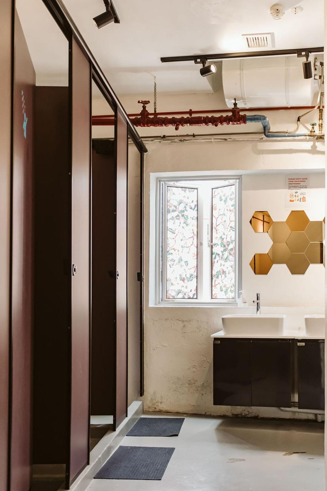 7 Wonders Hostel @ Boat Quay
