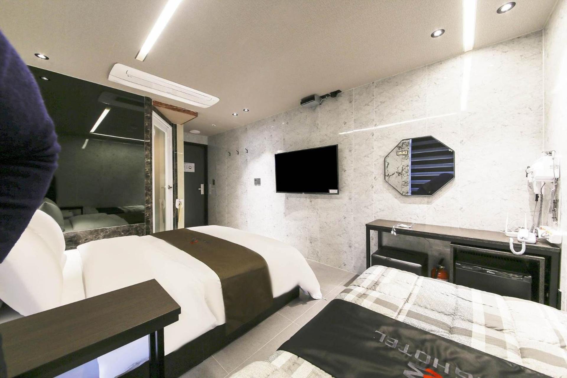 MG Hotel Jonggak 27