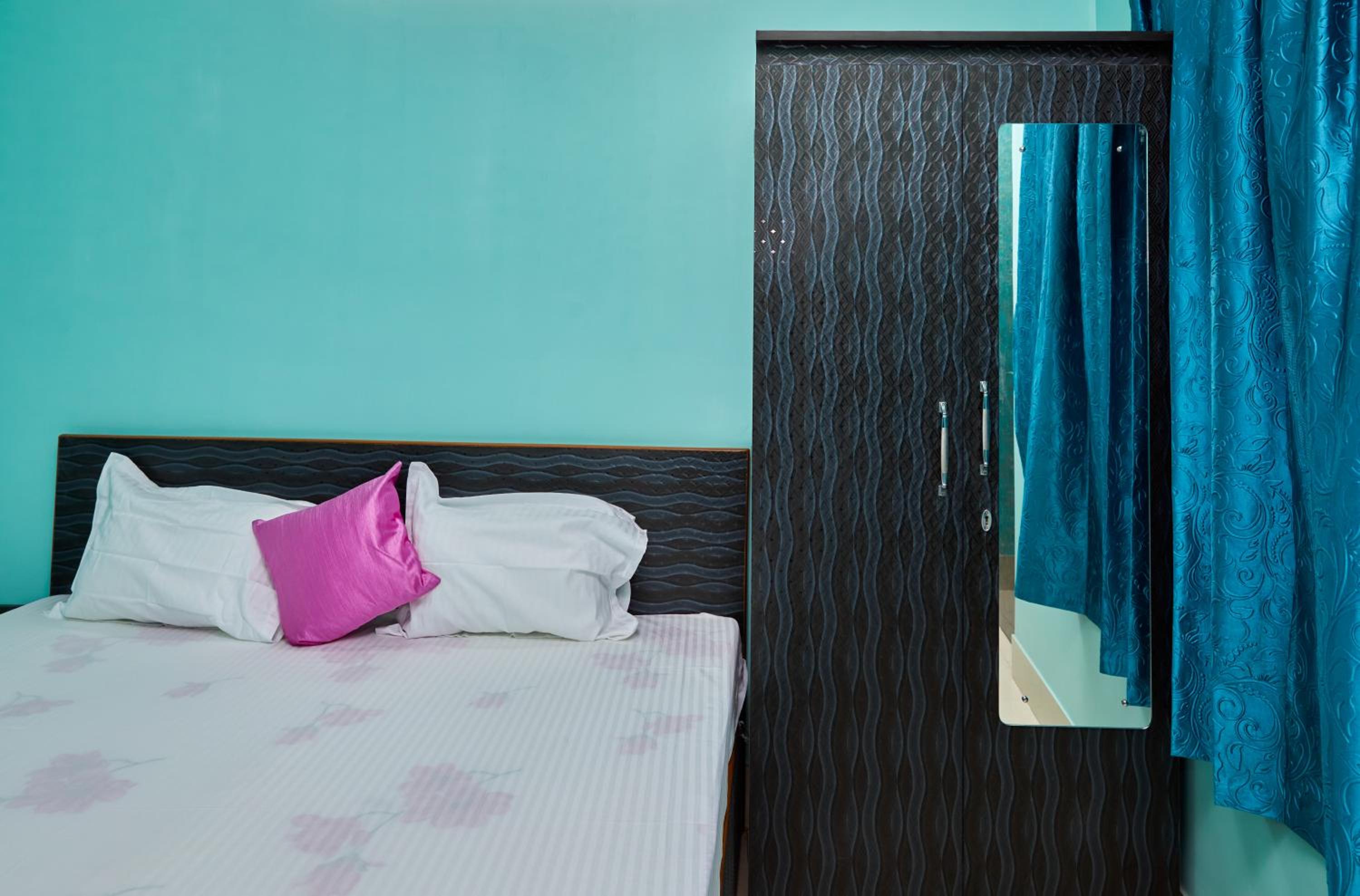 deb Guest House And Banquet hall view 4