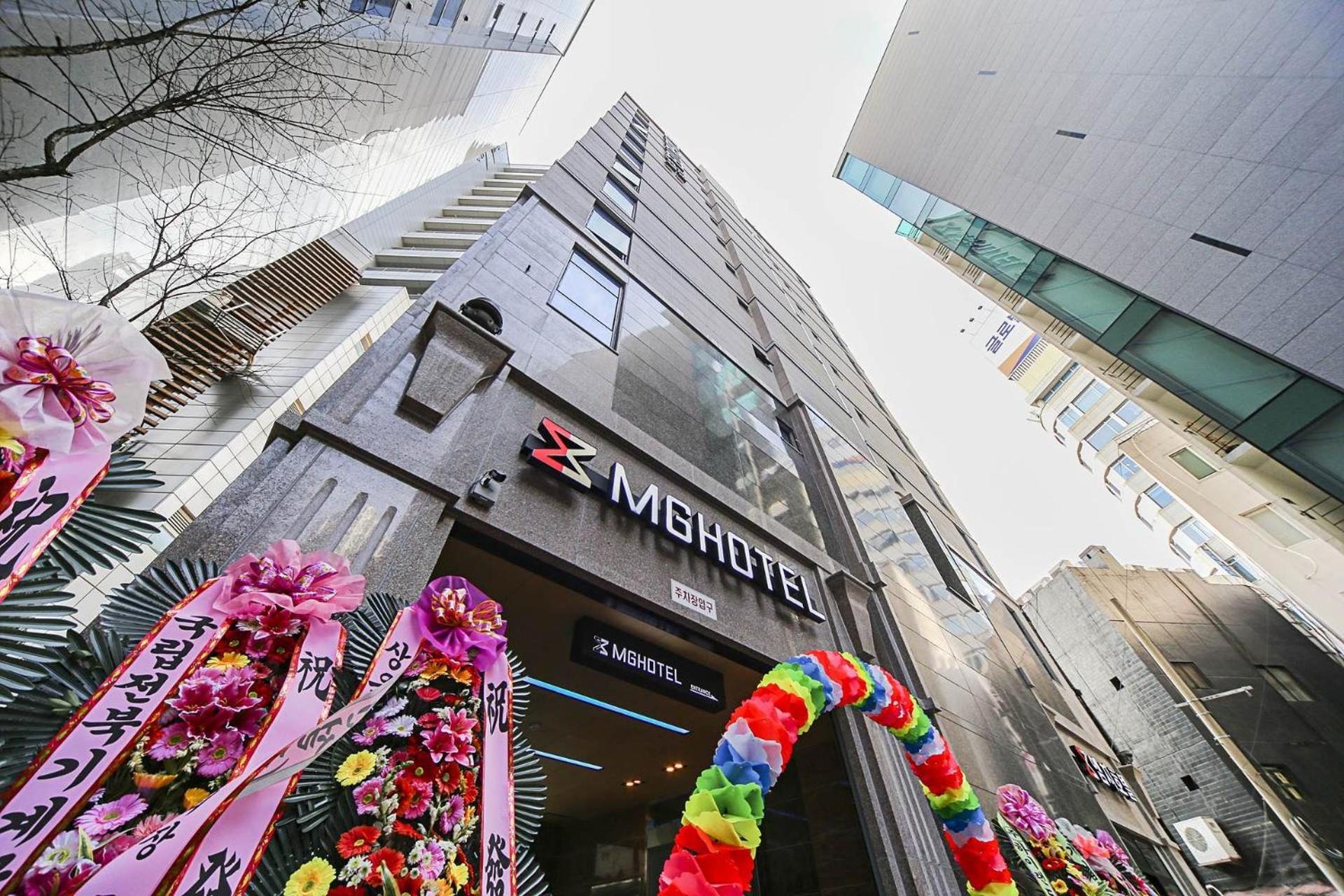 MG Hotel Jonggak 38