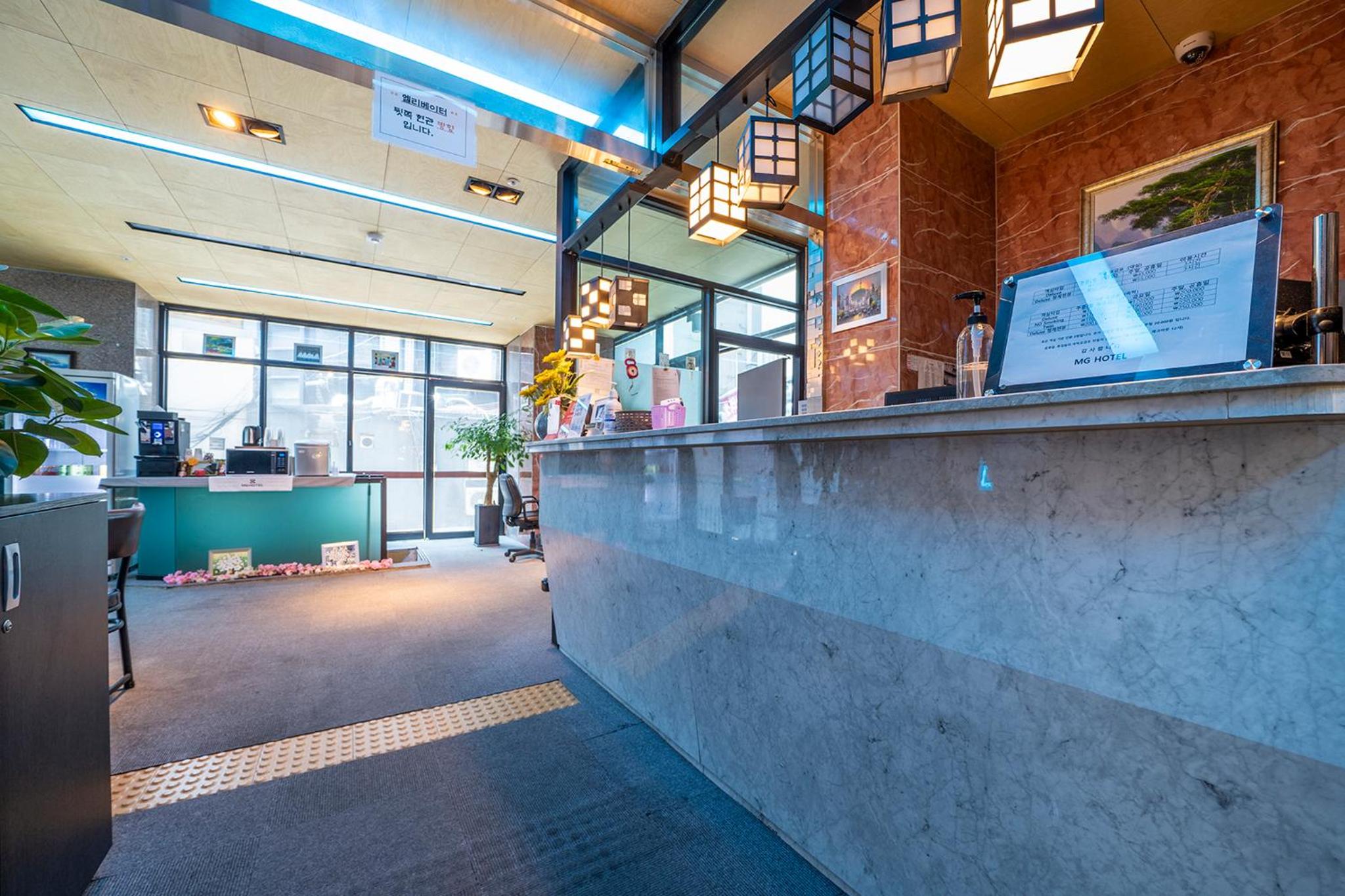 MG Hotel Jonggak 43