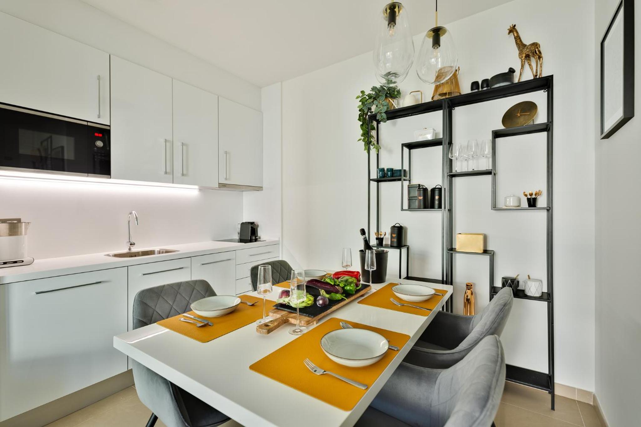 Intempo Gold&Gris Apartment
