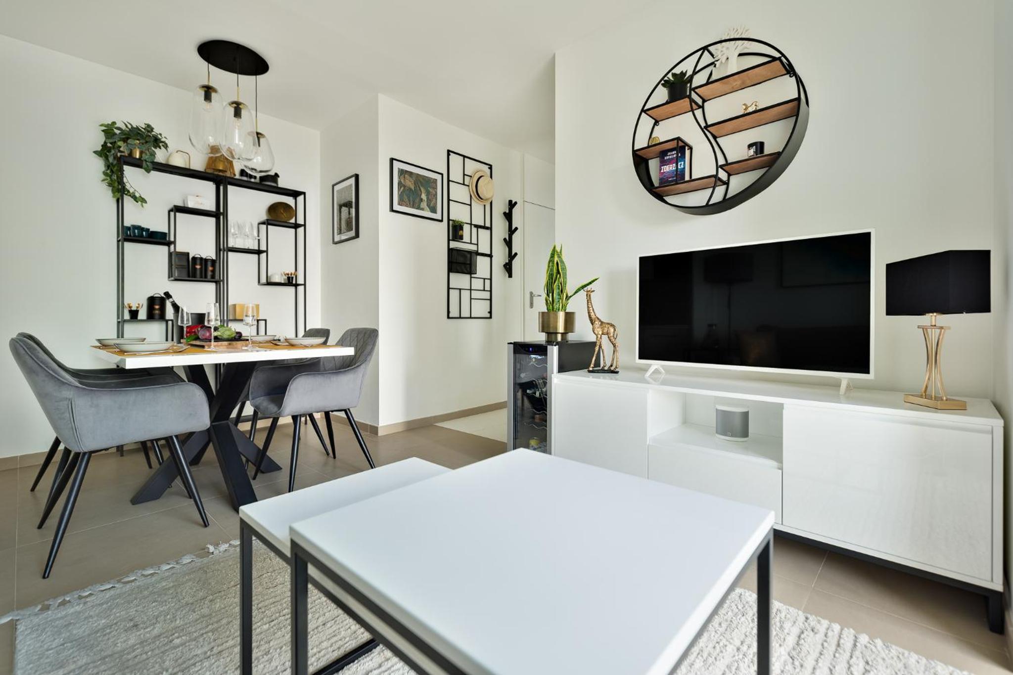 Intempo Gold&Gris Apartment