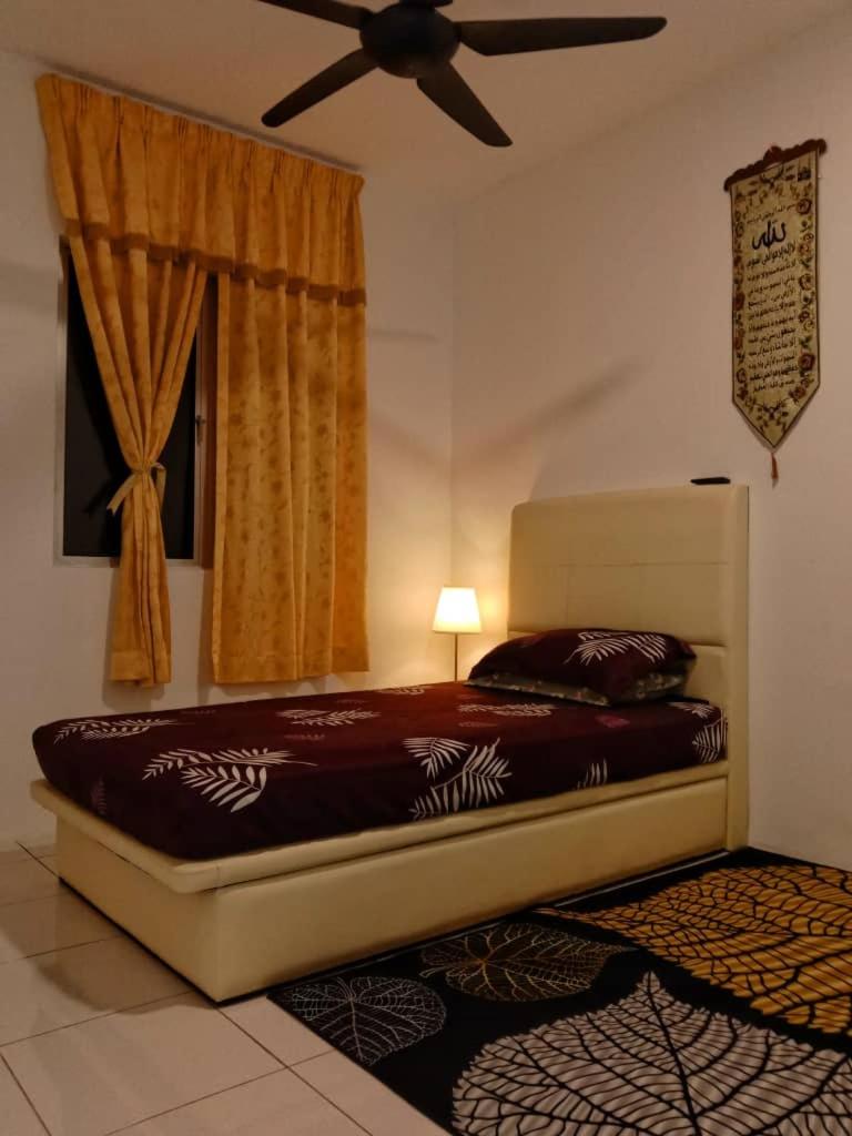 AWANA HOMESTAY